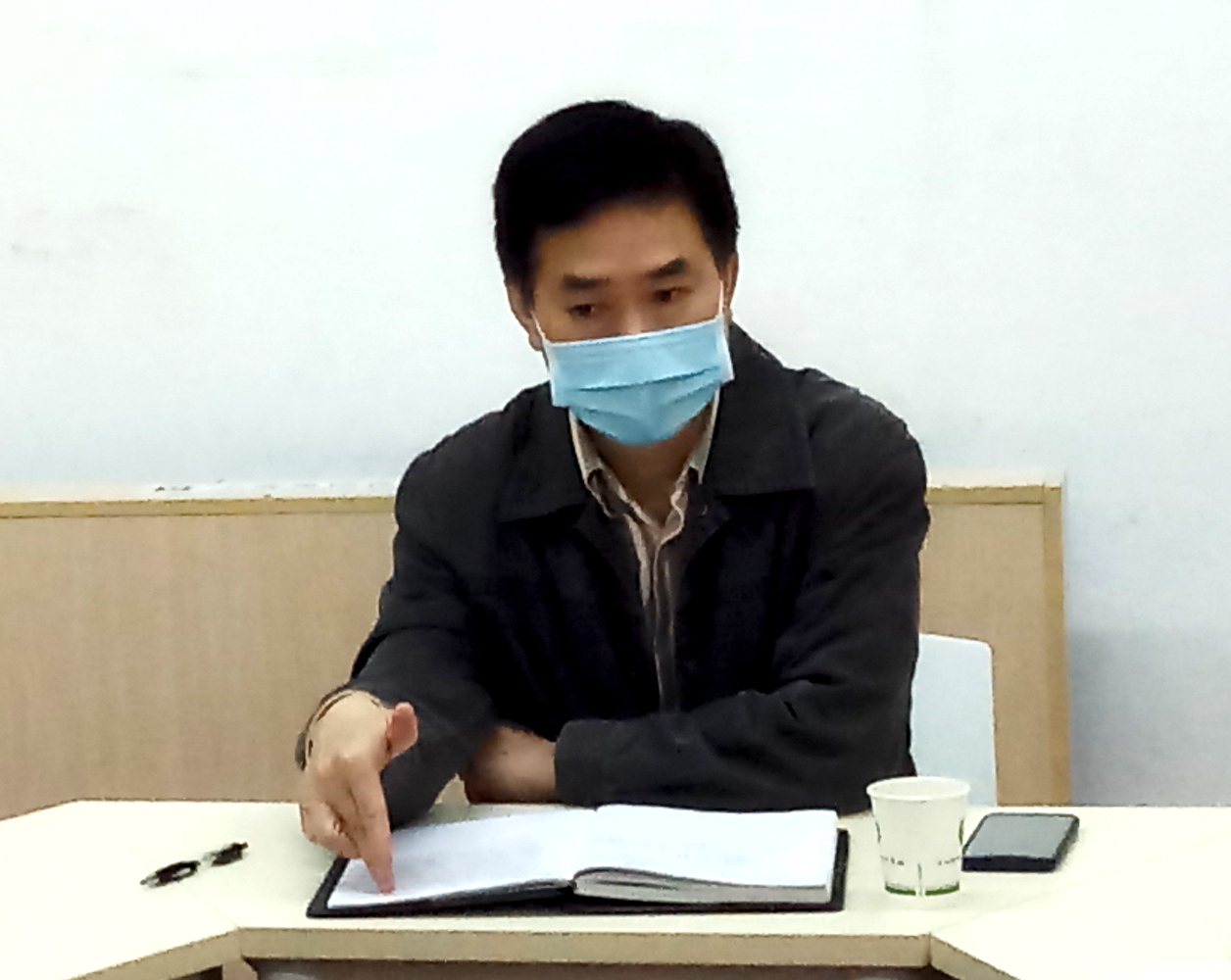 周璋斌书记在进行调研指导