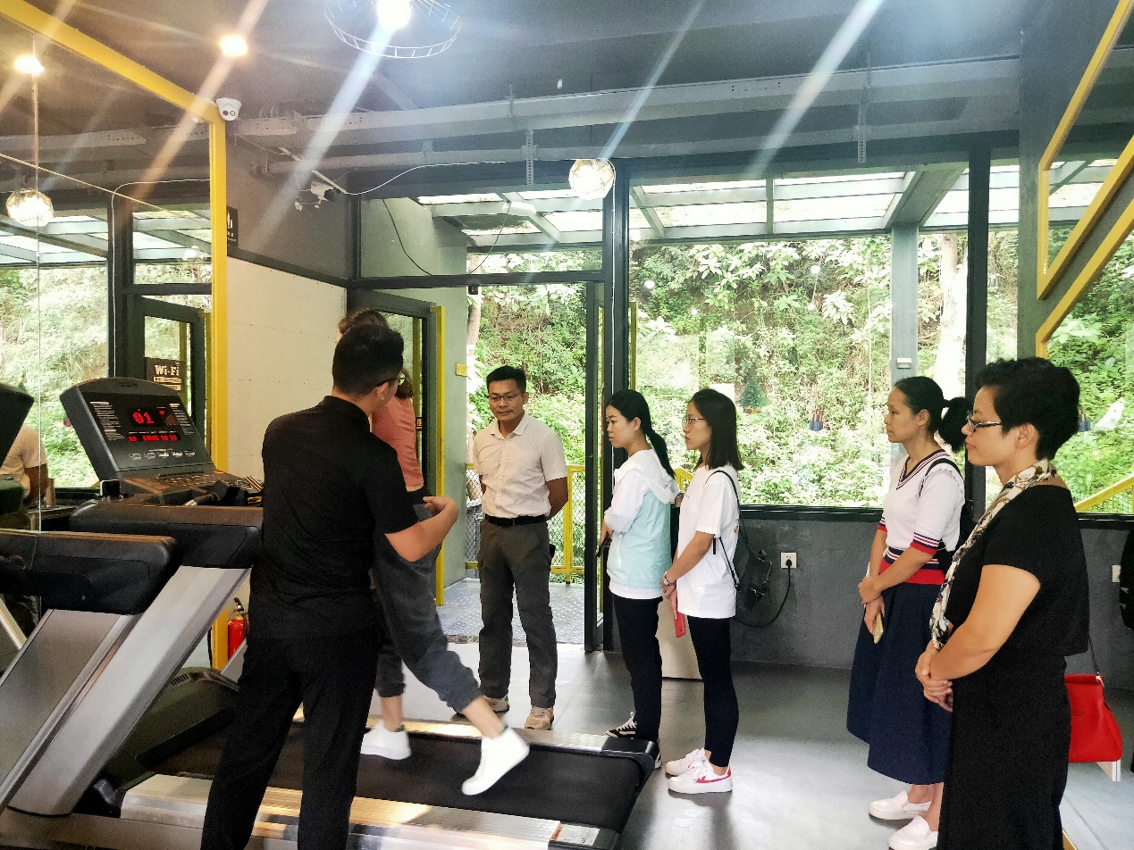 两位老师参观广西超锐仕运动康复中心